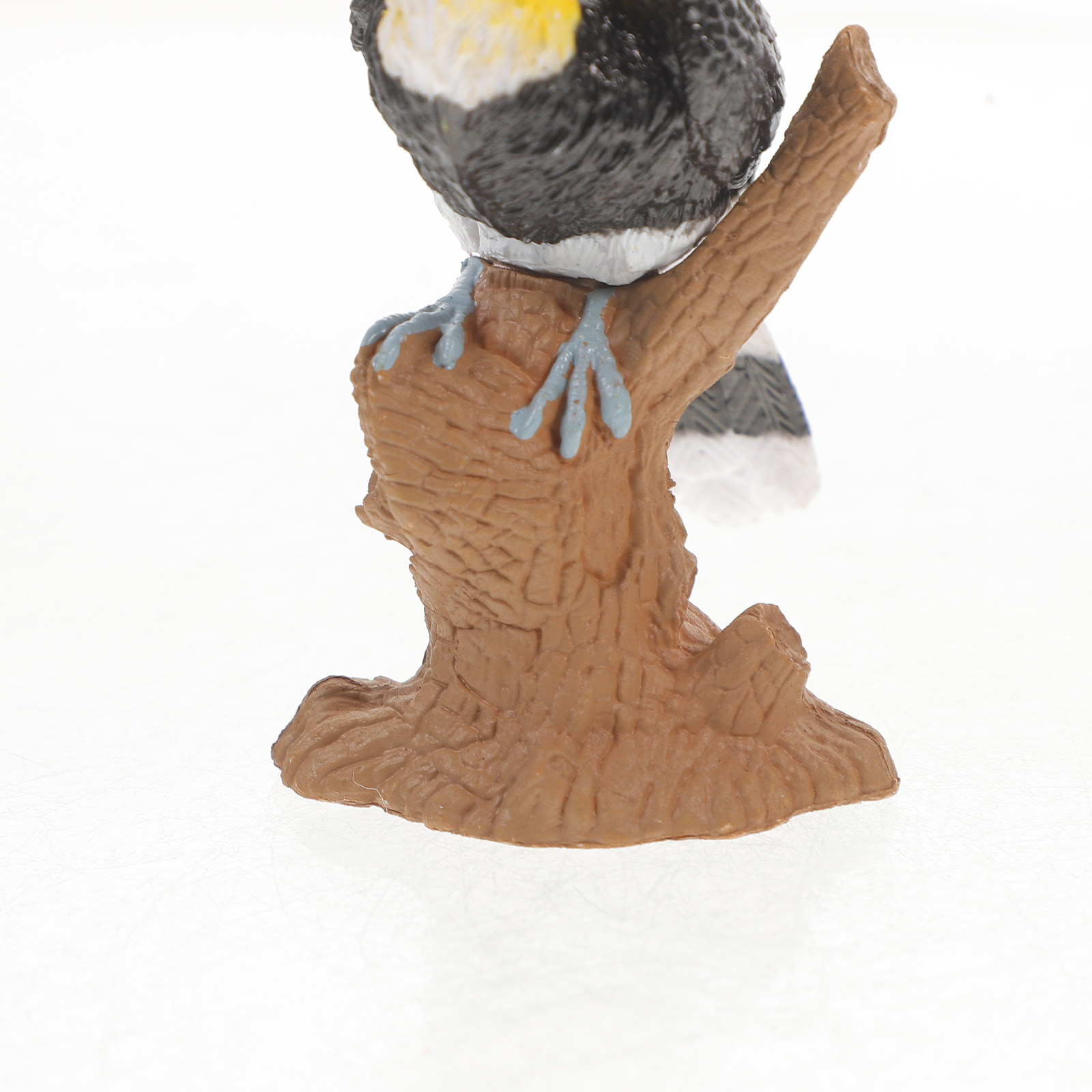 リアルなプラスチック製の鳥の置物、庭の装飾、屋外の鳥飾り、リ - Bonsai Garden Ornaments のレビューと価格